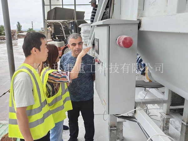 ȫ�Զ�ɰ������������